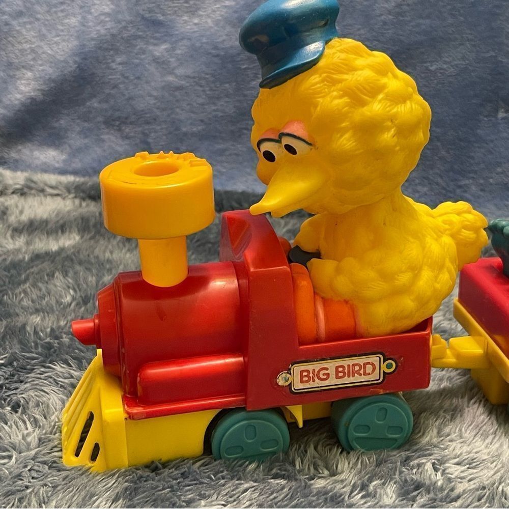 VTG Sesame Street train - Picture 2 of 7